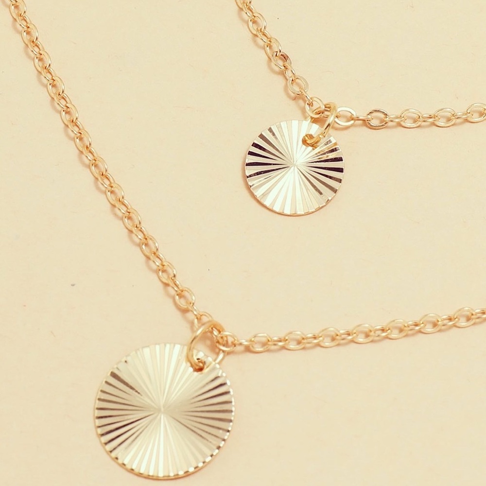 Gold layered disc necklace